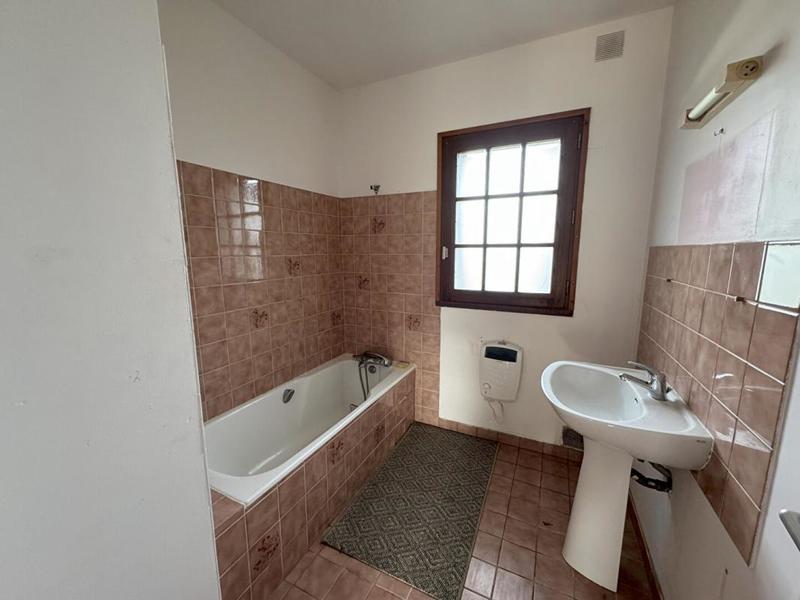 Maison - 80 m² - 4 pièces