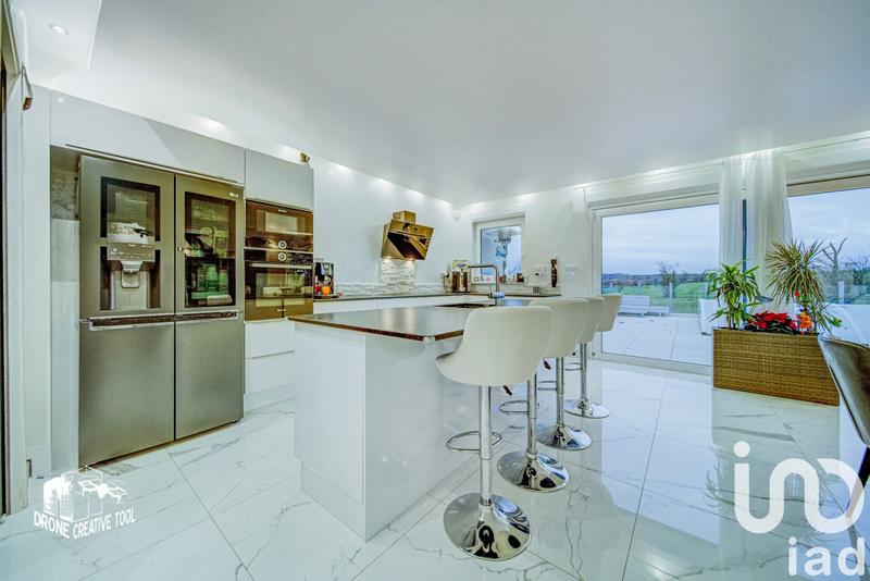 Maison - 143 m² - 6 pièces