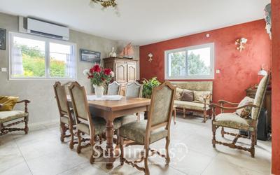 Maison - 206 m² - 4 pièces