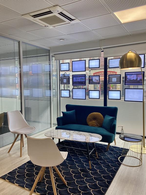 Local commercial - 95 m² - 4 pièces