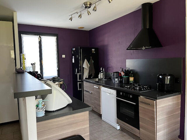 Maison - 90 m² - 6 pièces