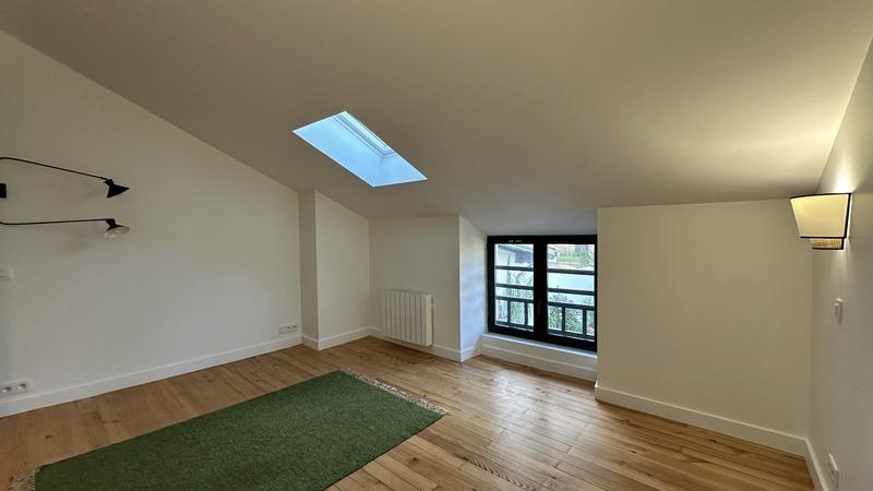 Maison - 200 m² - 6 pièces