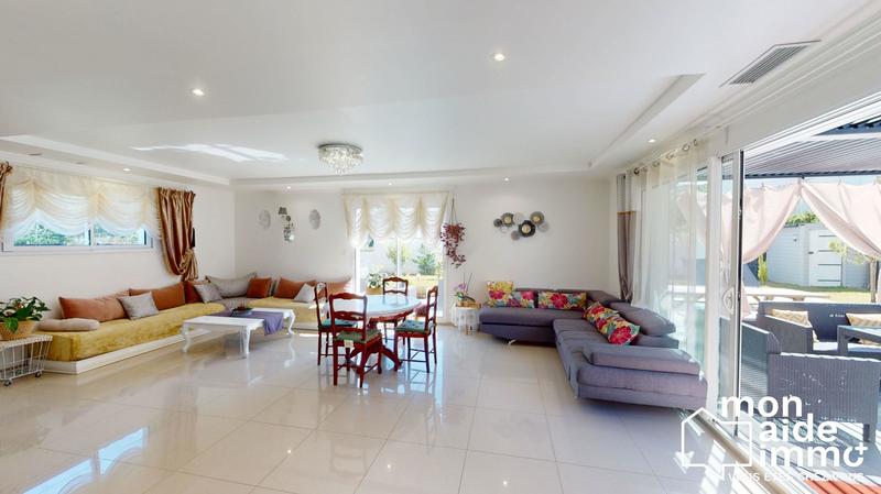 Maison contemporaine - 174 m² - 6 pièces