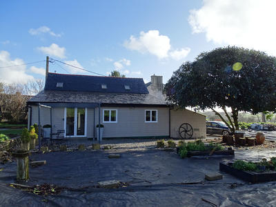 Maison - 94 m² - 5 pièces