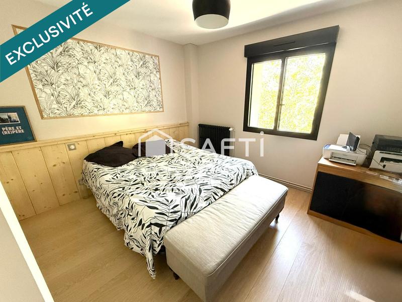 Maison - 180 m² - 7 pièces