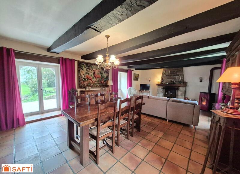 Maison - 127 m² - 7 pièces