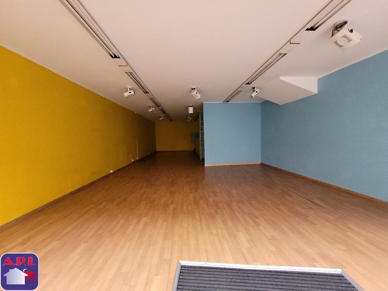 Local d'activités - 104 m² - 2 pièces