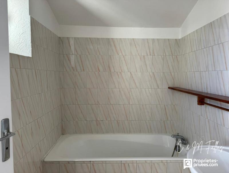 Maison de village - 100 m² - 6 pièces