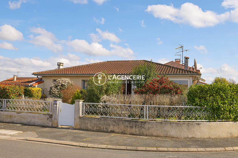 Maison - 95 m² - 4 pièces