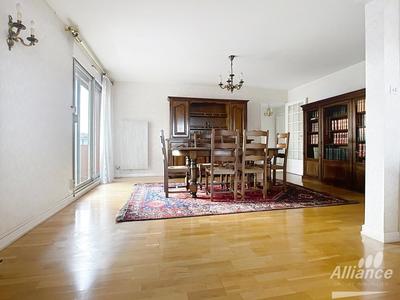 Appartement - 76 m² - 3 pièces