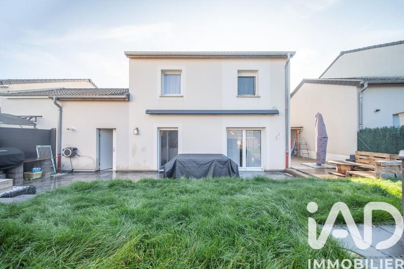Maison - 110 m² - 5 pièces