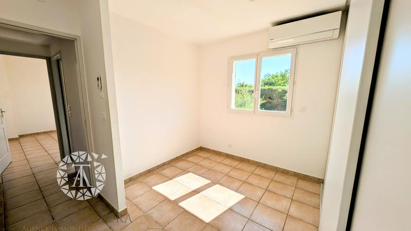 Villa - 92 m² - 4 pièces