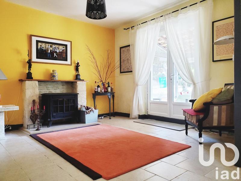 Maison - 225 m² - 9 pièces