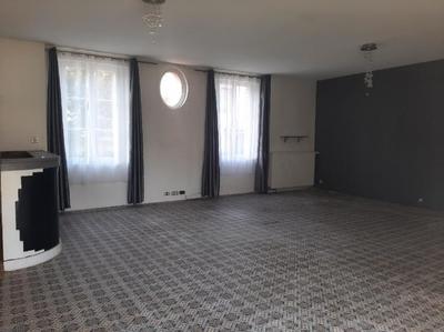 Maison - 201 m² - 5 pièces