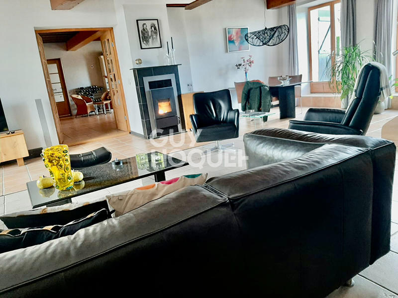 Maison - 413 m² - 7 pièces