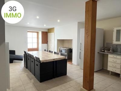 Maison de village - 110 m² - 3 pièces