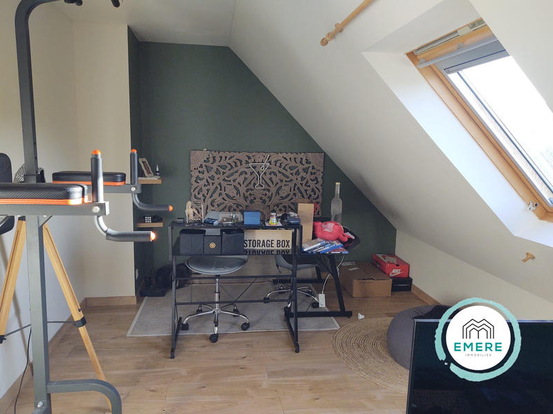 Maison - 99 m² - 5 pièces