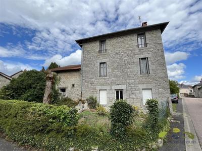 Maison - 92 m² - 5 pièces