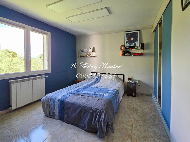 Maison - 156 m² - 8 pièces