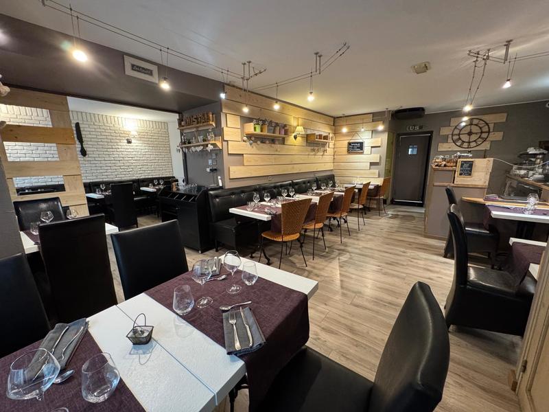 Local commercial - 557 m²