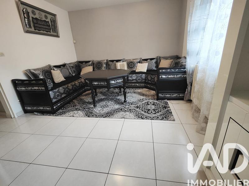 Maison - 83 m² - 4 pièces