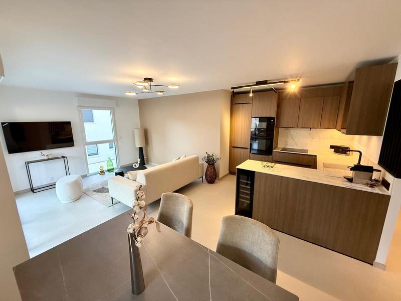 Appartement - 70 m² - 3 pièces