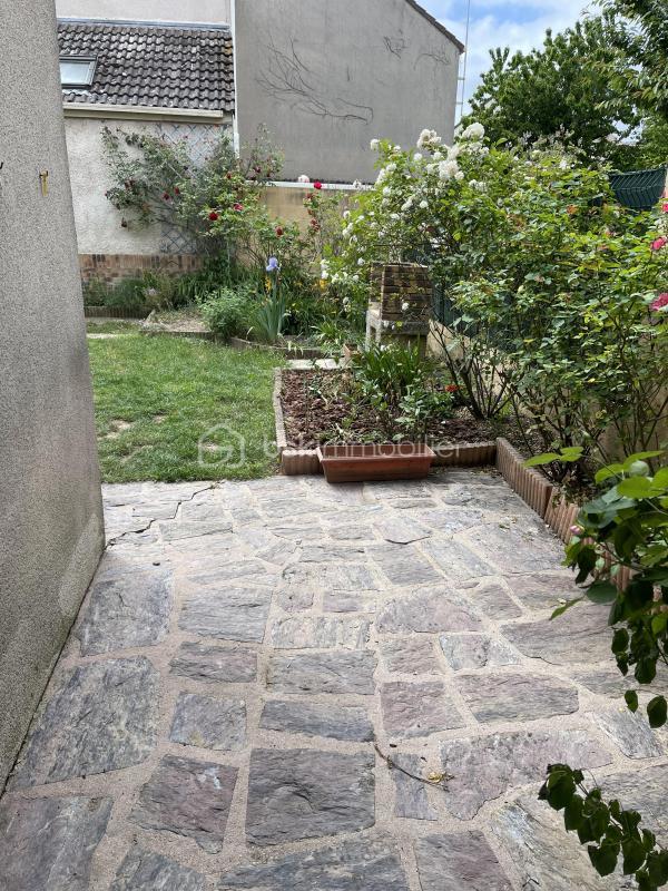 Maison - 106 m² - 5 pièces