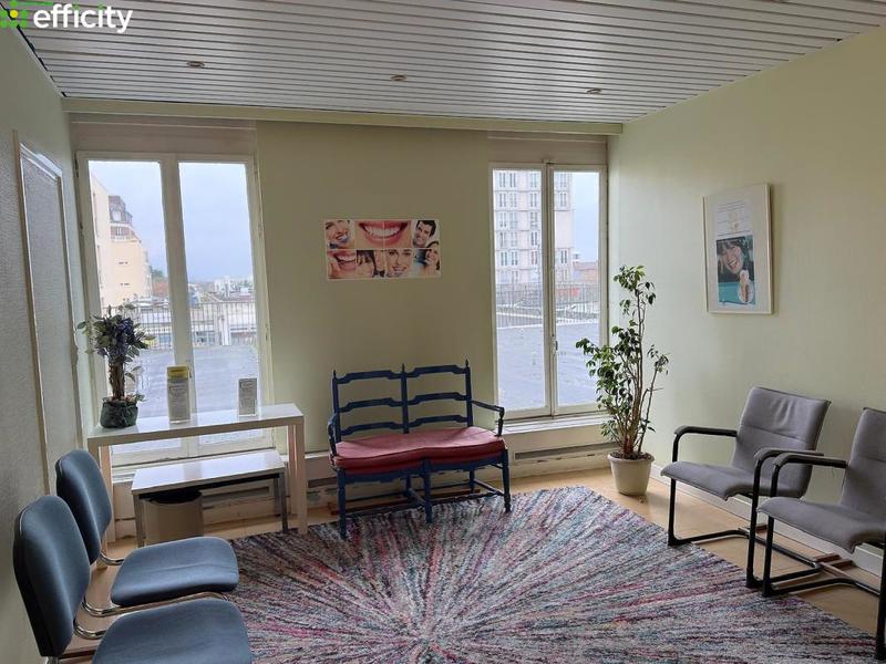 Bureau - 163 m² - 7 pièces