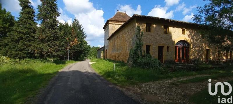 Maison - 650 m² - 15 pièces