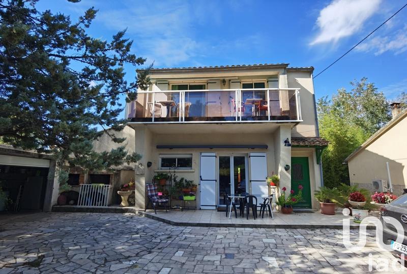 Maison - 208 m² - 6 pièces