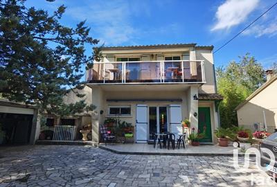 Maison - 208 m² - 6 pièces