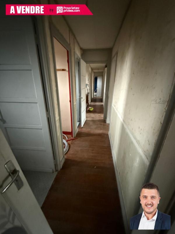 Immeuble - 217 m² - 10 pièces