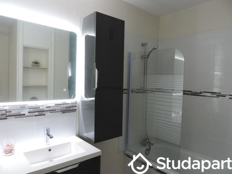 Chambre - 13 m² - 1 pièce