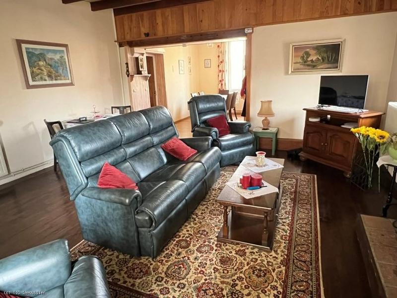 Maison - 105 m² - 6 pièces