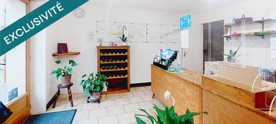 Local commercial - 142 m² - 7 pièces