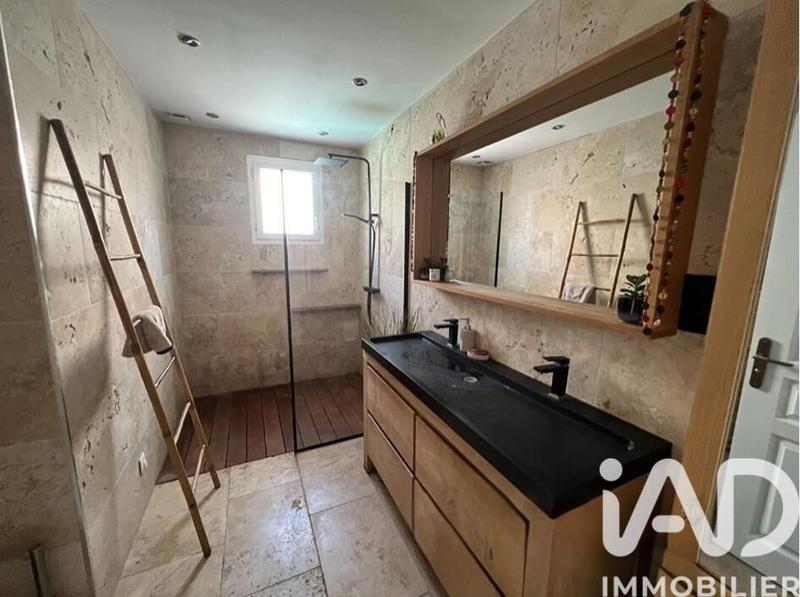 Maison - 111 m² - 6 pièces