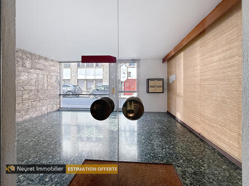 Appartement - 83 m² - 4 pièces