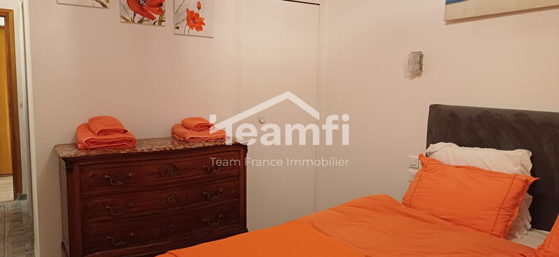 Fonds de commerce - 1 212 m²