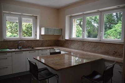 Maison - 308 m² - 10 pièces