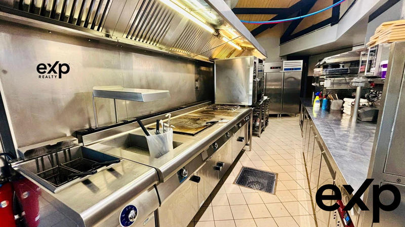 Fonds de commerce - Magasins - 308 m²