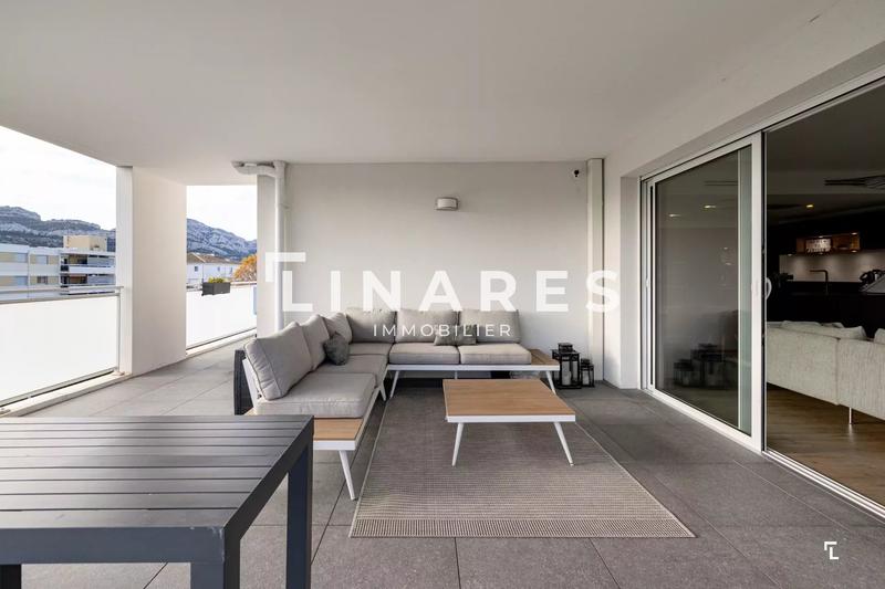 Appartement - 80 m² - 4 pièces