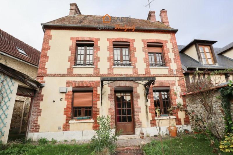 Maison - 115 m² - 4 pièces