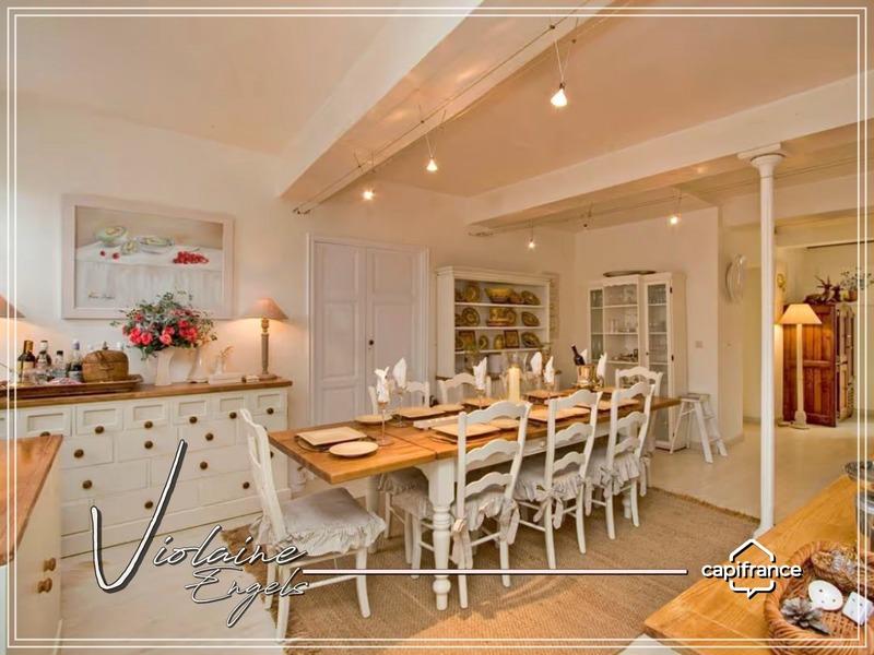 Maison de maîtres - 408 m² - 8 pièces