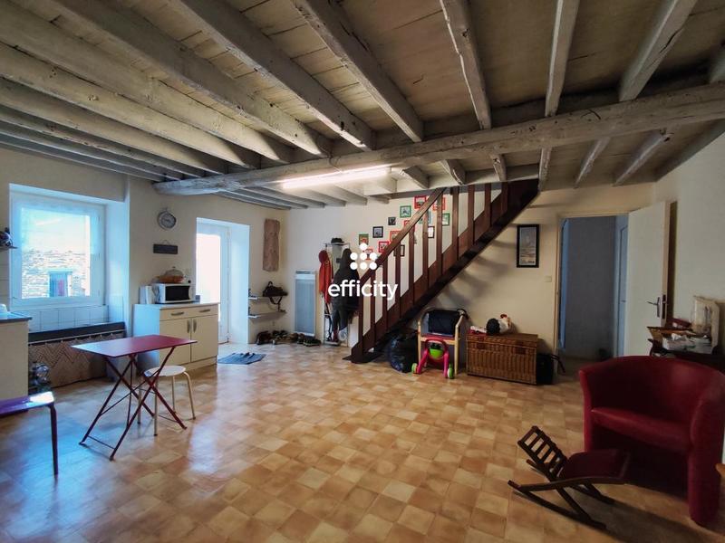 Maison - 96 m² - 4 pièces