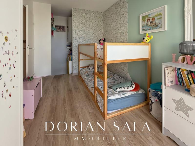 Appartement - 80 m² - 4 pièces