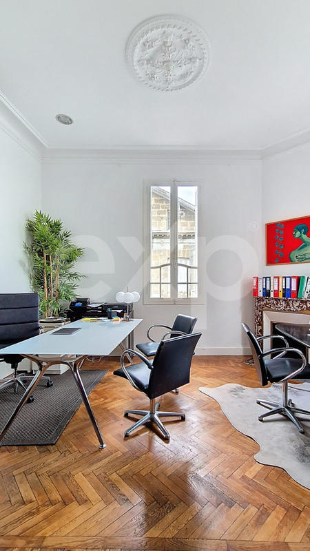 Maison - 177 m² - 8 pièces