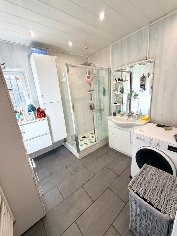 Maison - 100 m² - 7 pièces