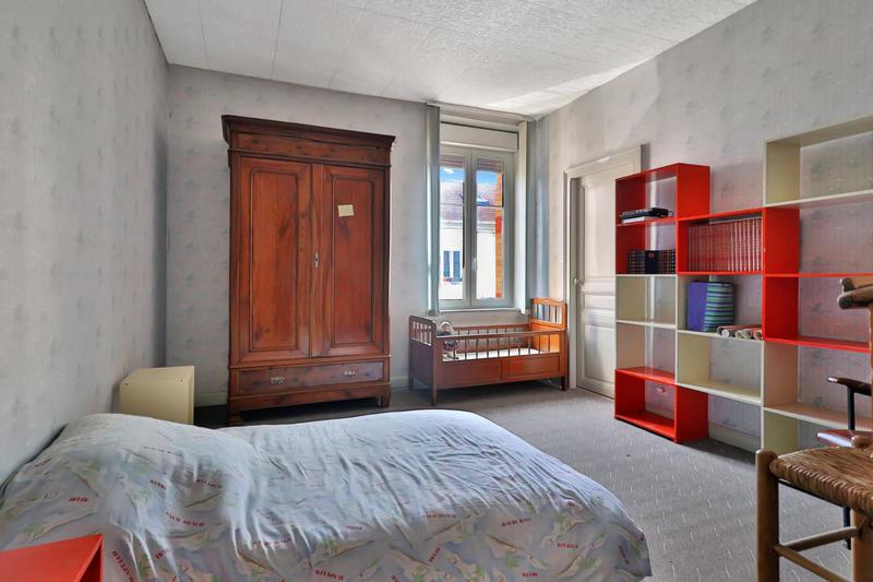 Maison - 217 m² - 10 pièces