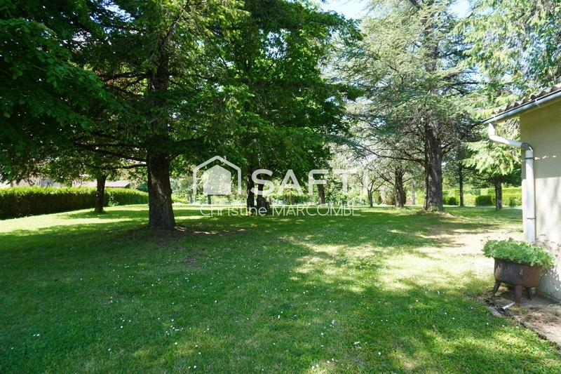 Maison - 215 m² - 10 pièces