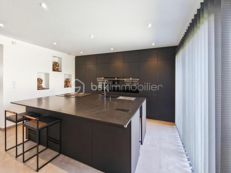 Maison - 159 m² - 6 pièces